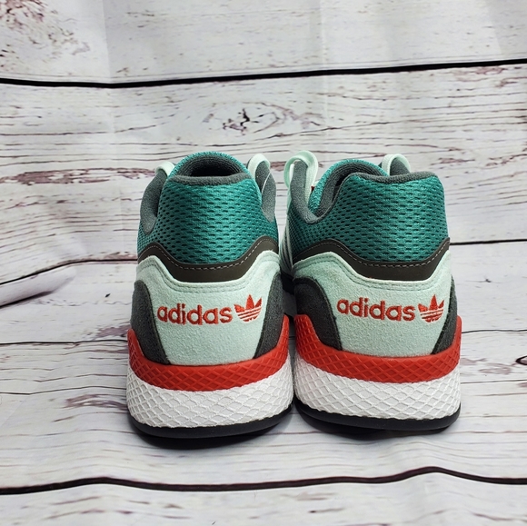 Adidas Originals Ultra-Tech Sneakers - Picture 5 of 7